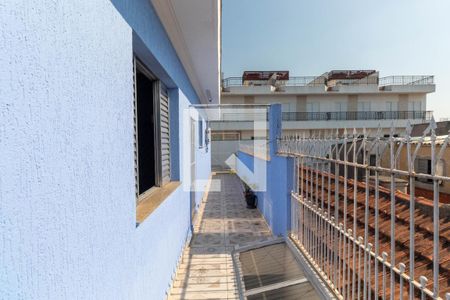 Casa para alugar com 200m², 3 quartos e 2 vagas Casa para alugar com 200m², 3 quartos e 2 vagasCorredor