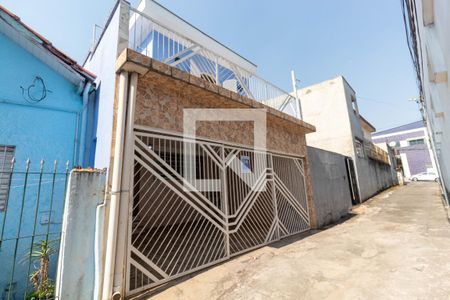 Casa para alugar com 200m², 3 quartos e 2 vagasFachada