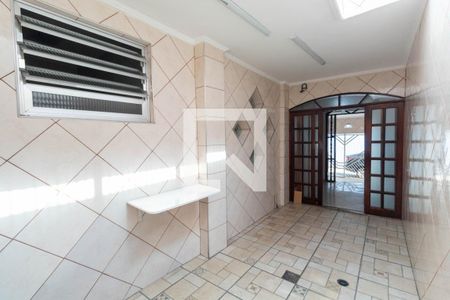 Casa para alugar com 200m², 3 quartos e 2 vagasQuintal