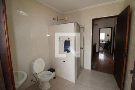 Casa para alugar com 151m², 3 quartos e 2 vagasBanheiro 1