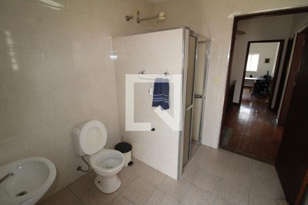 Casa para alugar com 151m², 3 quartos e 2 vagasBanheiro 1