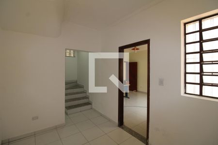 Casa para alugar com 151m², 3 quartos e 2 vagasCozinha