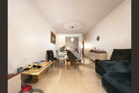 Casa à venda com 110m², 3 quartos e 2 vagasSala