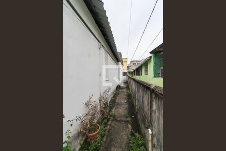 Área comum de acesso de casa para alugar com 1 quarto, 49m² em Vicente de Carvalho, Rio de Janeiro