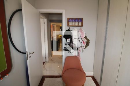 Apartamento à venda com 120m², 3 quartos e 2 vagasQuarto 2