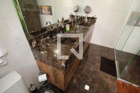 Apartamento à venda com 120m², 3 quartos e 2 vagasQuarto 3 - Banheiro