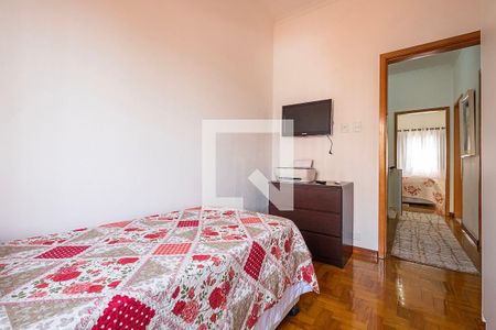 Casa à venda com 280m², 3 quartos e 2 vagasQuarto 2