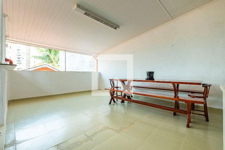 Casa à venda com 280m², 3 quartos e 2 vagasÁrea de Serviço