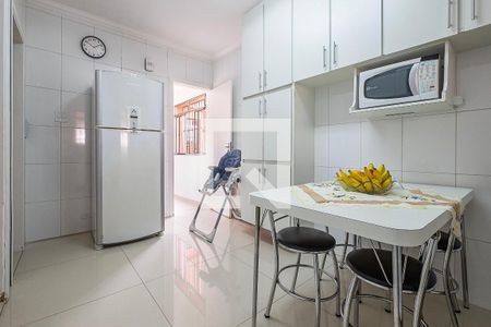 Casa à venda com 280m², 3 quartos e 2 vagasCozinha