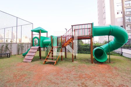 Apartamento à venda com 109m², 3 quartos e 2 vagasÁrea comum - Playground