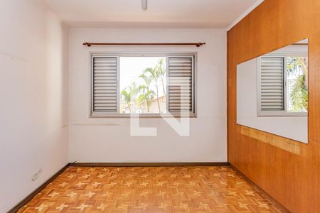 Casa à venda com 342m², 4 quartos e 8 vagasQuarto 2