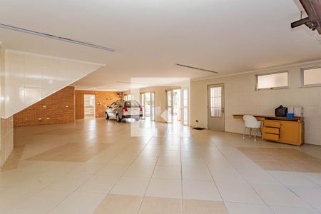 Casa à venda com 342m², 4 quartos e 8 vagasGaragem