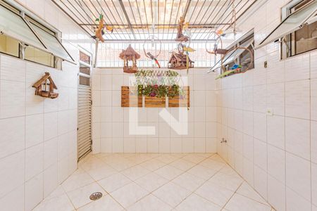 Casa à venda com 342m², 4 quartos e 8 vagasJardim de inverno