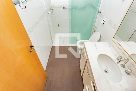 Casa à venda com 342m², 4 quartos e 8 vagasBanheiro