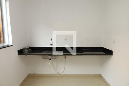 Apartamento para alugar com 39m², 2 quartos e sem vagaÁrea comum