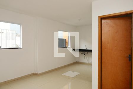 Apartamento para alugar com 39m², 2 quartos e sem vagaÁrea comum