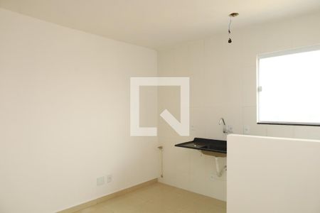 Sala de apartamento para alugar com 2 quartos, 39m² em Vila Carmosina, São Paulo