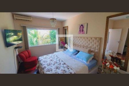 Casa à venda com 6 quartos, 299m² em Matapaca, Niterói