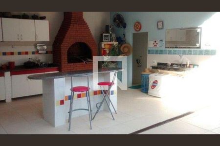 Casa à venda com 6 quartos, 299m² em Matapaca, Niterói