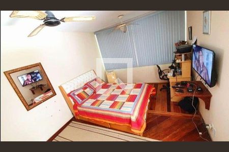 Casa à venda com 6 quartos, 299m² em Matapaca, Niterói