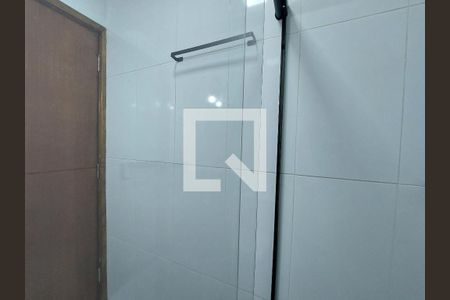 Banheiro de kitnet/studio para alugar com 1 quarto, 30m² em Jardim Consorcio, São Paulo
