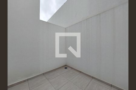 Quintal de kitnet/studio para alugar com 1 quarto, 30m² em Jardim Consorcio, São Paulo