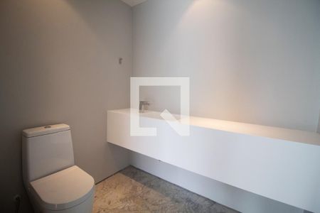 Apartamento à venda com 215m², 2 quartos e 3 vagasLavabo