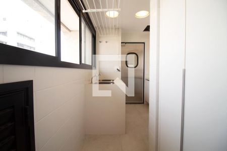 Apartamento à venda com 215m², 2 quartos e 3 vagasÁrea de serviço