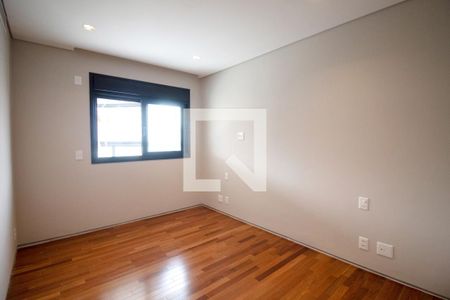 Apartamento à venda com 215m², 2 quartos e 3 vagasSuíte 2