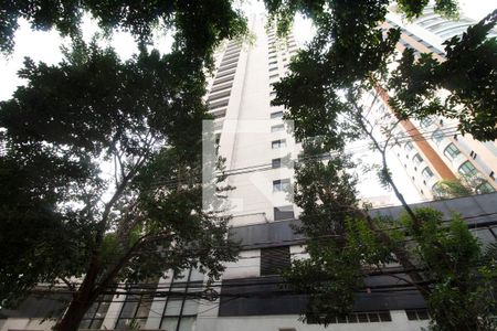 Apartamento à venda com 215m², 2 quartos e 3 vagasFachada