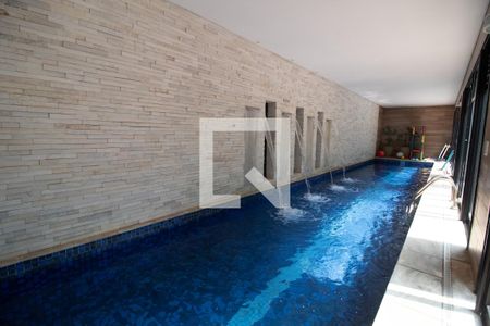 Apartamento à venda com 215m², 2 quartos e 3 vagasÁrea comum - Piscina
