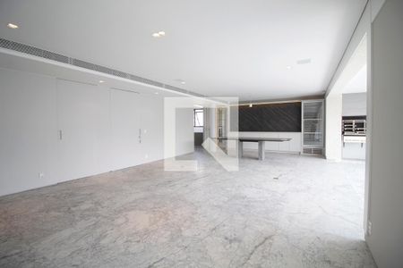 Apartamento à venda com 215m², 2 quartos e 3 vagasSala