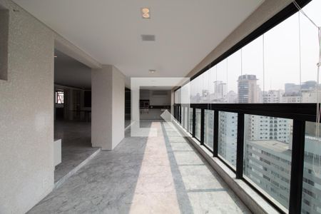 Apartamento à venda com 215m², 2 quartos e 3 vagasVaranda