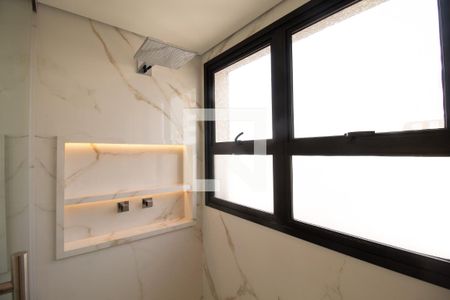 Apartamento à venda com 215m², 2 quartos e 3 vagasBanheiro da Suíte 1