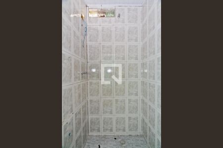 Casa à venda com 240m², 5 quartos e 5 vagasCasa 2 - Banheiro da Suíte 1