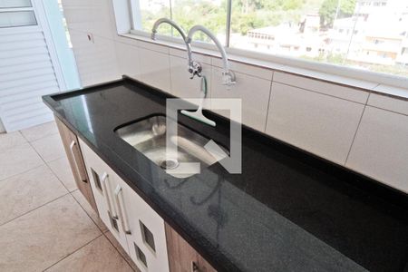 Casa à venda com 240m², 5 quartos e 5 vagasCozinha