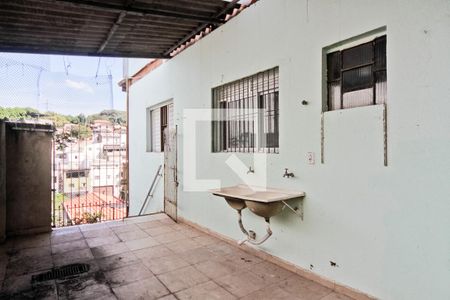 Casa à venda com 240m², 5 quartos e 5 vagasCasa 2 - Área de serviço