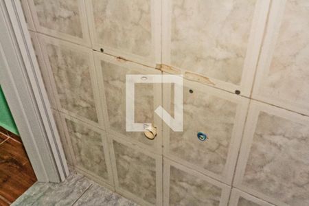 Casa à venda com 240m², 5 quartos e 5 vagasCasa 2 - Banheiro da Suíte 1