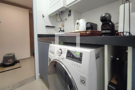 Apartamento à venda com 72m², 3 quartos e 2 vagas Apartamento à venda com 72m², 3 quartos e 2 vagasÁrea de Serviço