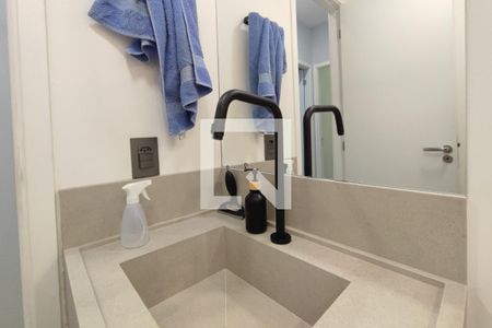 Apartamento à venda com 72m², 3 quartos e 2 vagas Apartamento à venda com 72m², 3 quartos e 2 vagasBanheiro Social