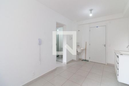 Sala/Cozinha de apartamento para alugar com 2 quartos, 32m² em Jardim Celeste, São Paulo