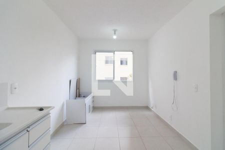 Sala/Cozinha de apartamento para alugar com 2 quartos, 32m² em Jardim Celeste, São Paulo