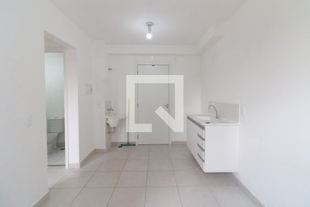 Sala/Cozinha de apartamento para alugar com 2 quartos, 32m² em Jardim Celeste, São Paulo