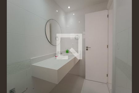 Casa de condomínio à venda com 600m², 5 quartos e 2 vagasBanheiro da Suíte 4