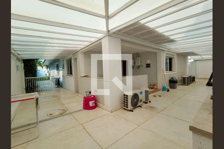 Casa de condomínio à venda com 600m², 5 quartos e 2 vagasÁrea de Serviço