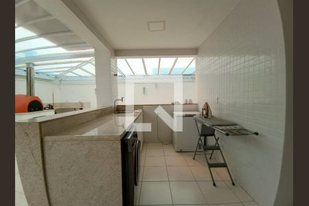 Casa de condomínio à venda com 600m², 5 quartos e 2 vagasÁrea de Serviço