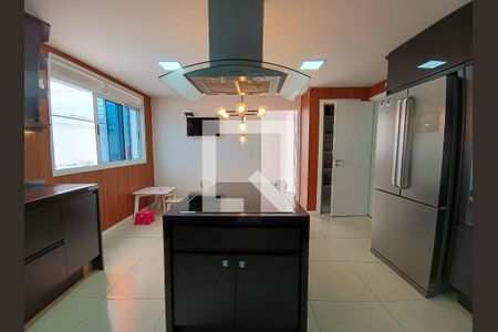 Casa de condomínio à venda com 600m², 5 quartos e 2 vagasCozinha