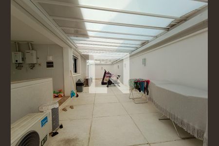 Casa de condomínio à venda com 600m², 5 quartos e 2 vagasÁrea de Serviço