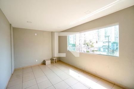 Apartamento à venda com 45m², 2 quartos e 1 vaga Apartamento à venda com 45m², 2 quartos e 1 vagaSalão de festas