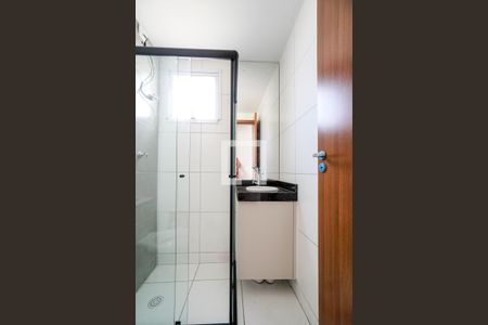 Apartamento à venda com 45m², 2 quartos e 1 vaga Apartamento à venda com 45m², 2 quartos e 1 vagaBanheiro